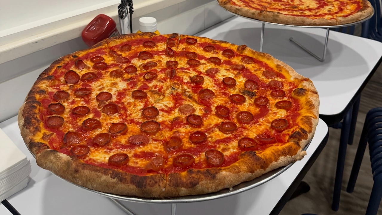 Alex’s Pizza: A Slice of History on the Ocean City Boardwalk